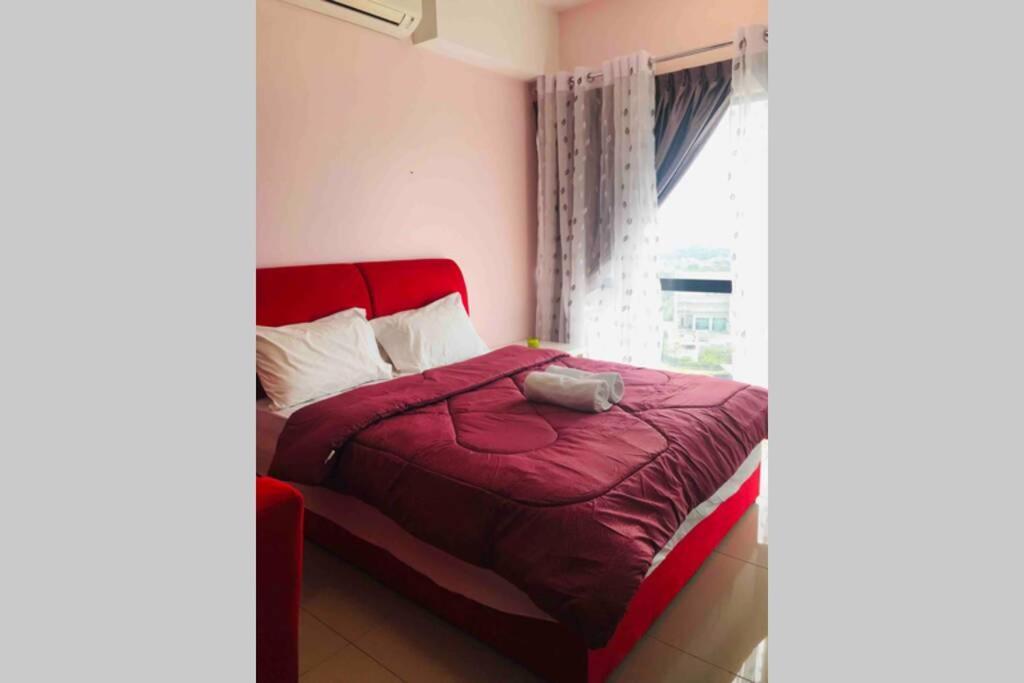 Hb1512- Hyve Studio Unit, Lake View, Cyberjaya, Free Wi-Fi, Free Parking, Netflix,Pool, 3038 Exterior photo